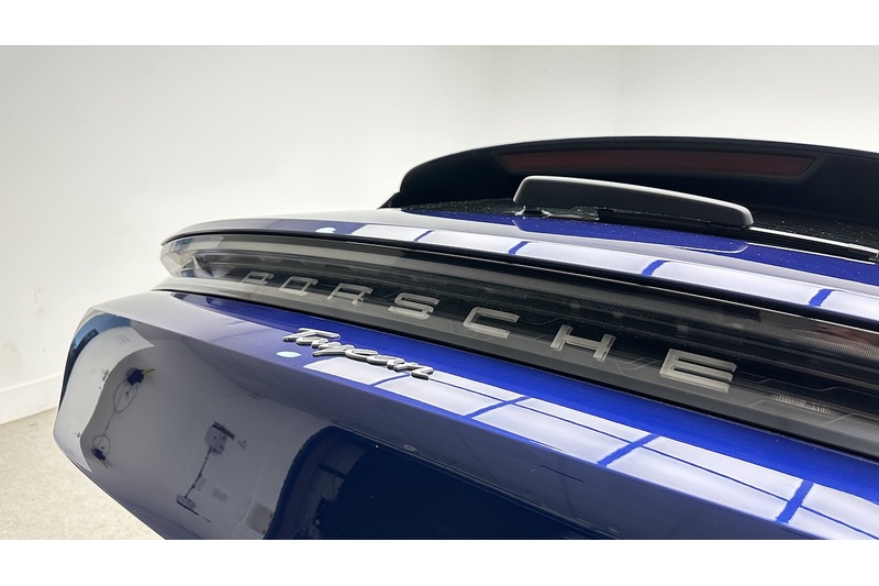Porsche Taycan Performance Plus - U2980