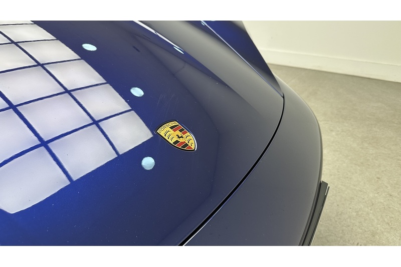 Porsche Taycan Performance Plus - U2980