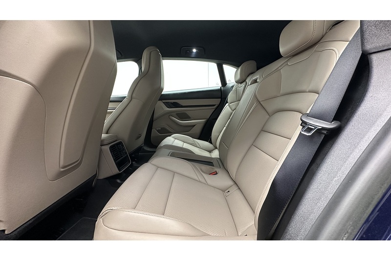 Porsche Taycan Performance Plus - U2980
