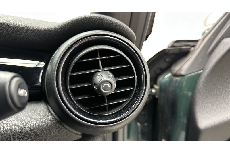 MINI Hatch Cooper S - U2988
