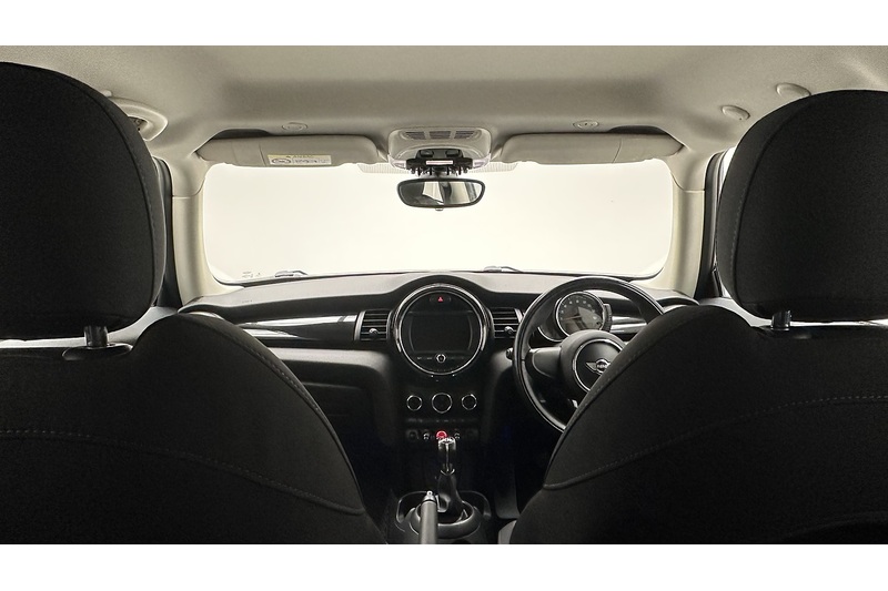 MINI Hatch Cooper Seven - U2990