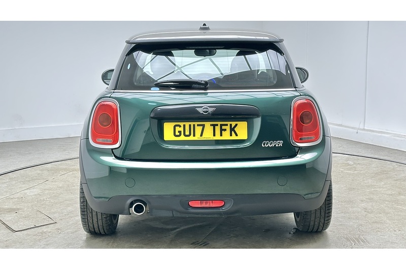 MINI Hatch Cooper Seven - U2990
