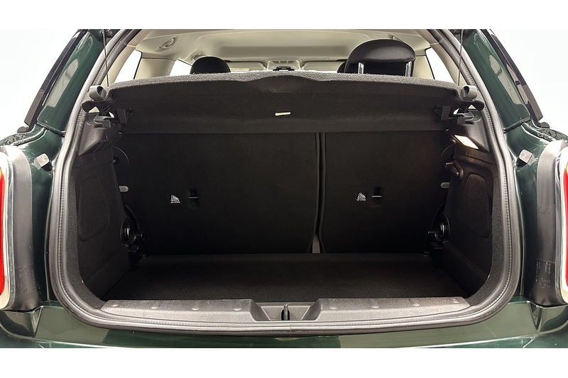 MINI Hatch Cooper Seven - U2990