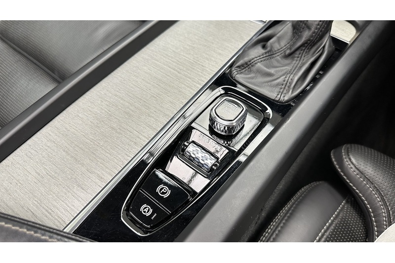 Volvo V60 D3 Inscription Pro - U2999