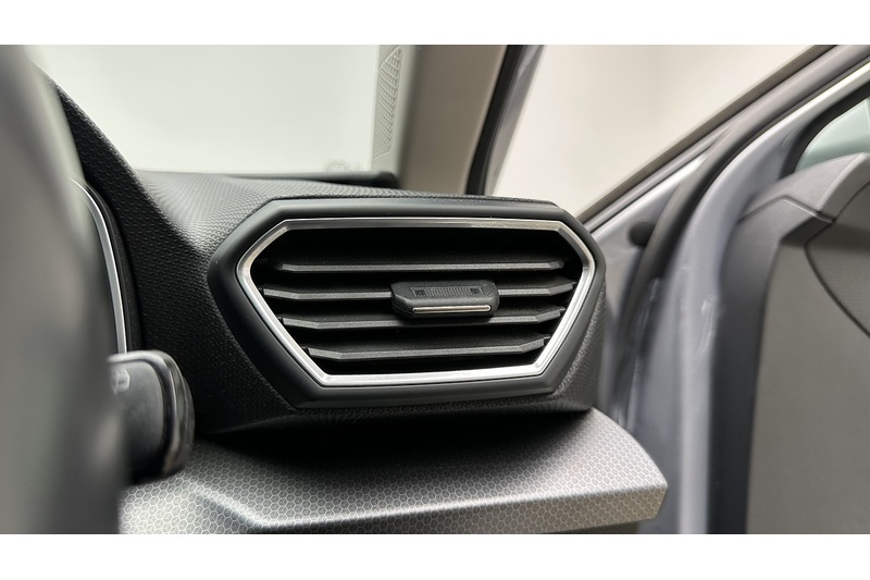 SEAT Leon TSI EVO SE Dynamic - U3008