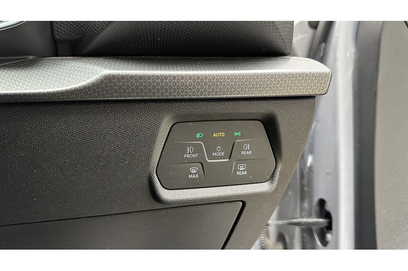 SEAT Leon TSI EVO SE Dynamic - U3008