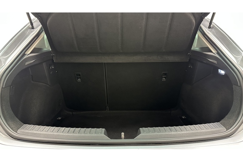 SEAT Leon TSI EVO SE Dynamic - U3008