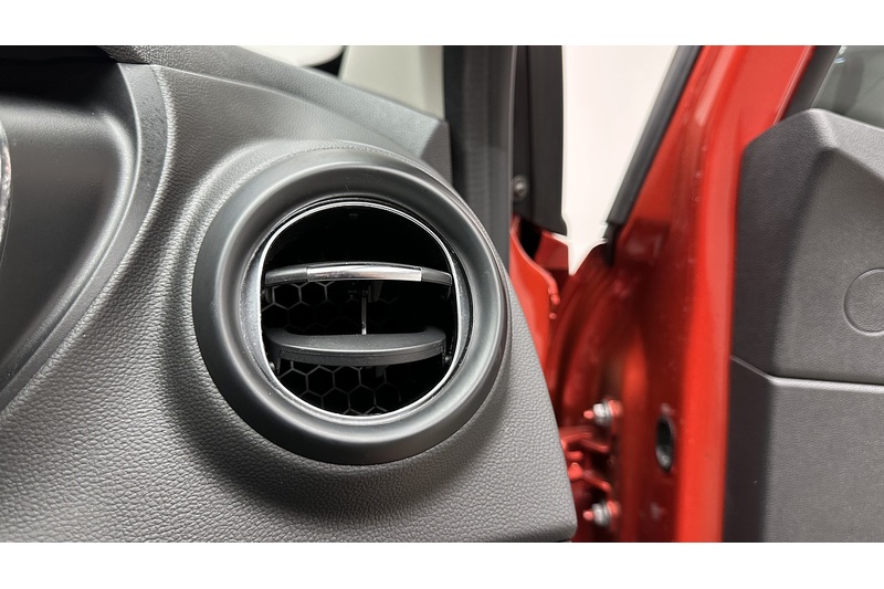 Renault Captur TCe ENERGY Iconic - U3011