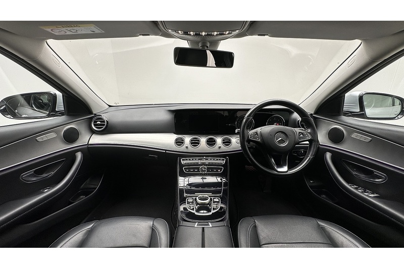 Mercedes-Benz E Class E220d SE - U3016