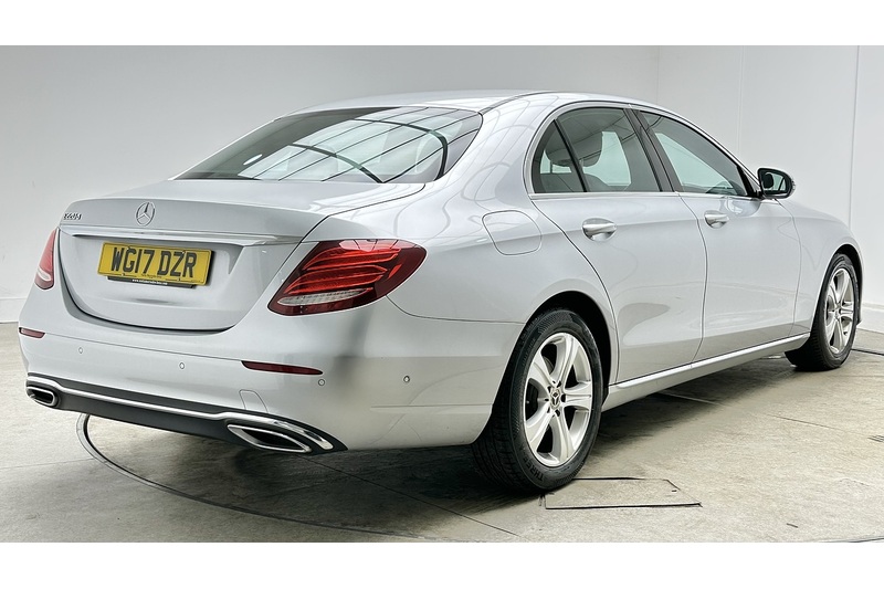 Mercedes-Benz E Class E220d SE - U3016
