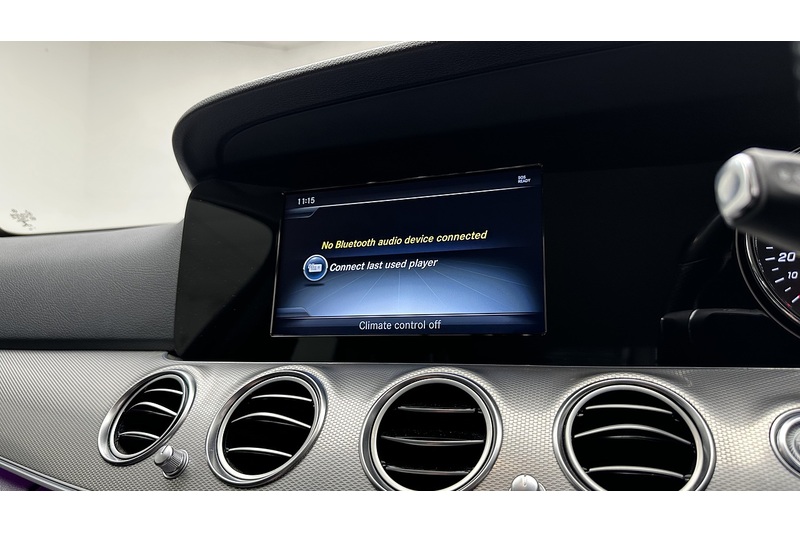 Mercedes-Benz E Class E220d SE - U3016