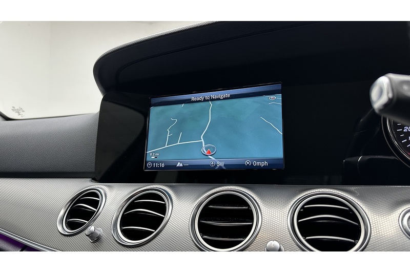 Mercedes-Benz E Class E220d SE - U3016