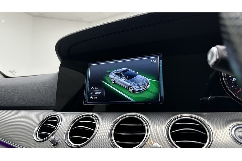 Mercedes-Benz E Class E220d SE - U3016