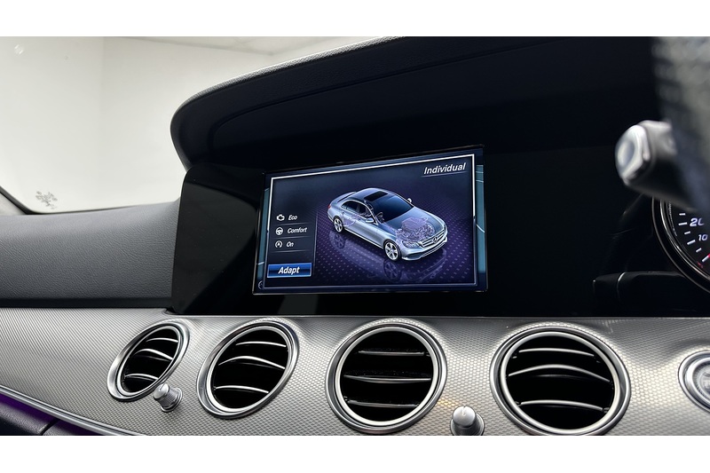 Mercedes-Benz E Class E220d SE - U3016