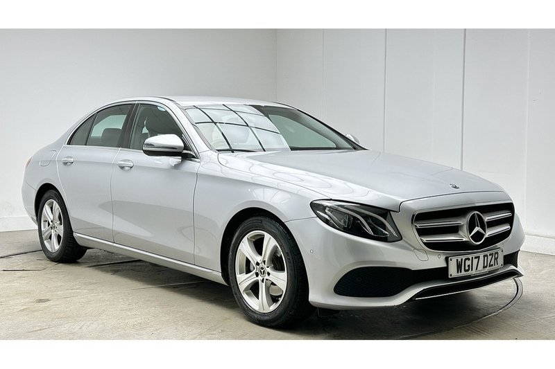 Mercedes-Benz E Class E220d SE - U3016