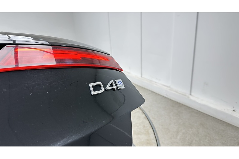 Volvo S90 D4 R-Design Pro - U3017