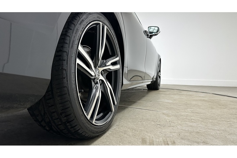 Volvo S90 D4 R-Design Pro - U3017