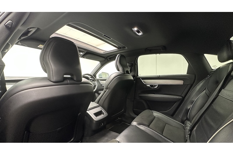 Volvo S90 D4 R-Design Pro - U3017