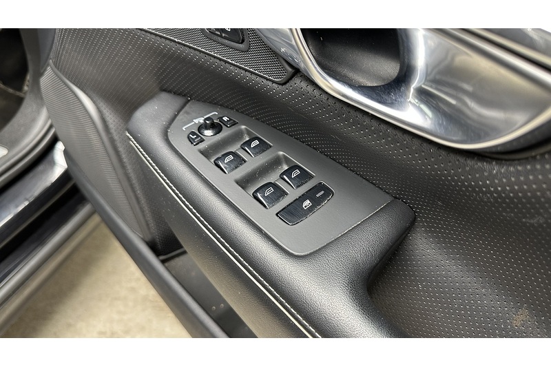 Volvo S90 D4 R-Design Pro - U3017
