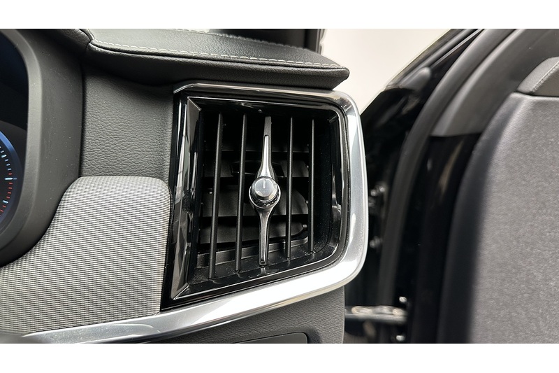 Volvo S90 D4 R-Design Pro - U3017