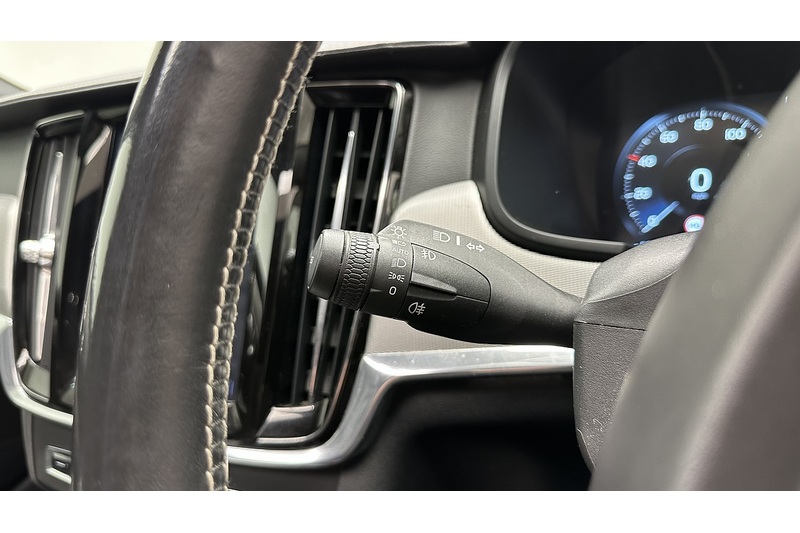 Volvo S90 D4 R-Design Pro - U3017