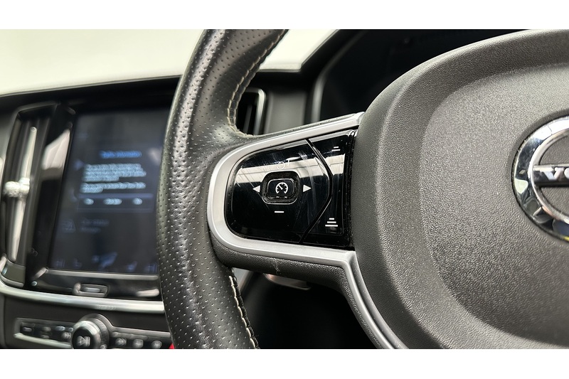 Volvo S90 D4 R-Design Pro - U3017