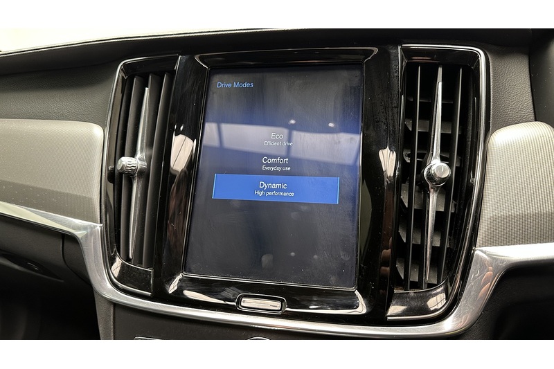 Volvo S90 D4 R-Design Pro - U3017