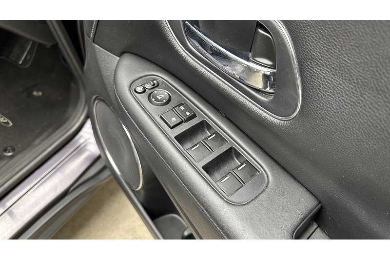 Honda HR-V i-VTEC EX - U3019