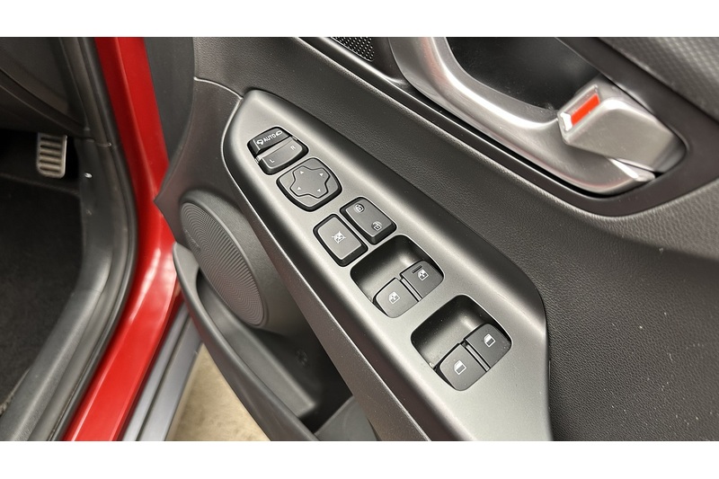 Hyundai KONA Premium - U3036