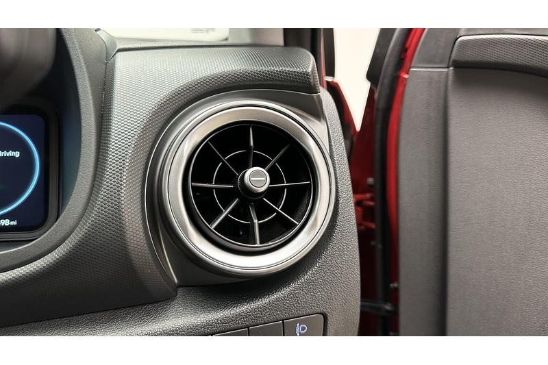 Hyundai KONA Premium - U3036