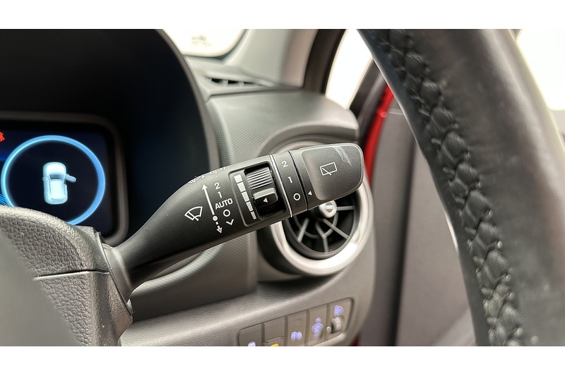 Hyundai KONA Premium - U3036