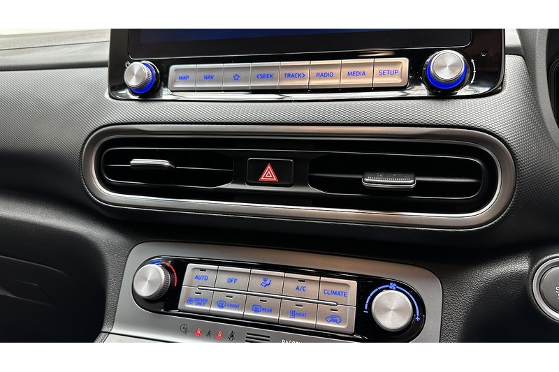 Hyundai KONA Premium - U3036