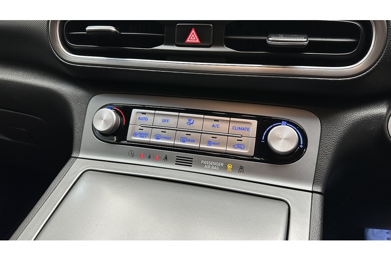 Hyundai KONA Premium - U3036