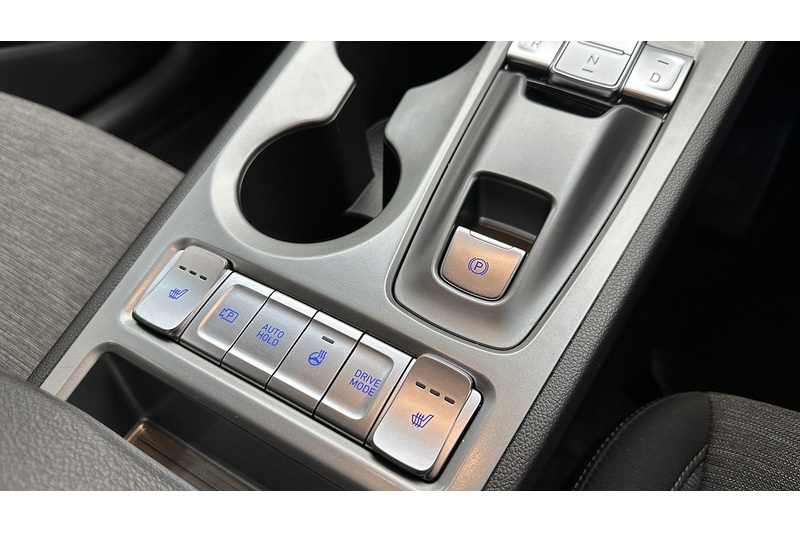 Hyundai KONA Premium - U3036