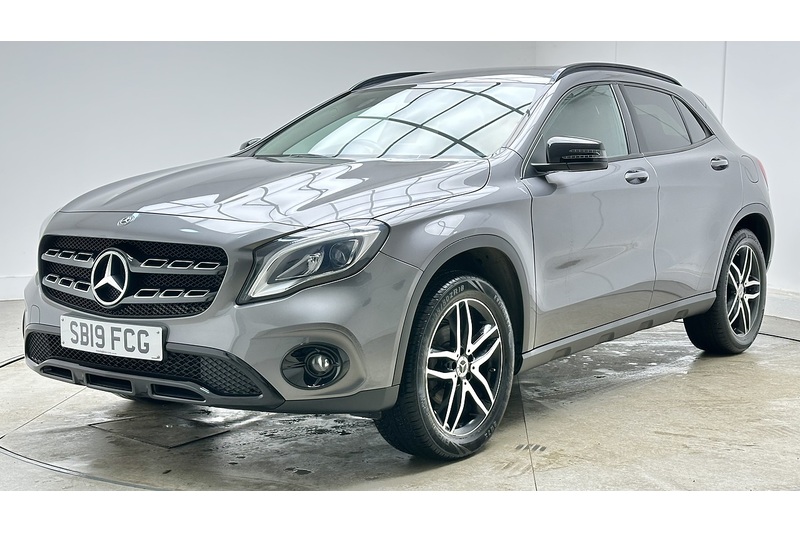 Mercedes-Benz GLA GLA180 Urban Edition - U3043
