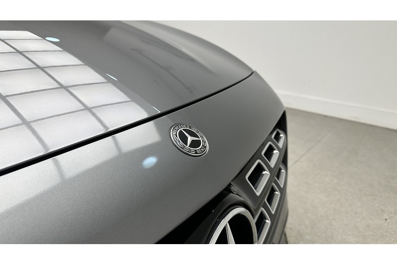 Mercedes-Benz GLA GLA180 Urban Edition - U3043