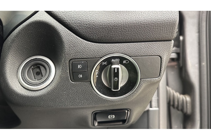 Mercedes-Benz GLA GLA180 Urban Edition - U3043