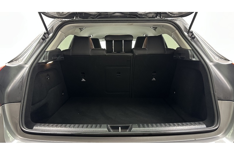 Mercedes-Benz GLA GLA180 Urban Edition - U3043