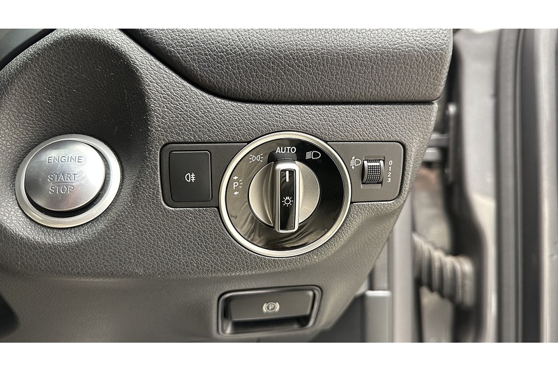 Mercedes-Benz GLA GLA200 AMG Line - U3054