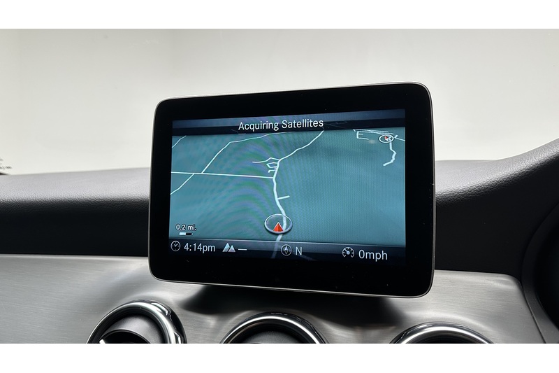 Mercedes-Benz GLA GLA200 AMG Line - U3054