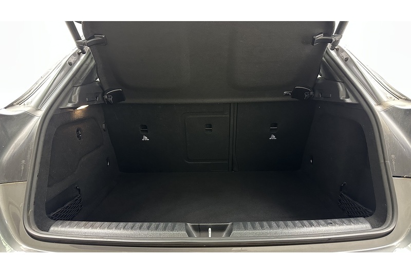 Mercedes-Benz GLA GLA200 AMG Line - U3054