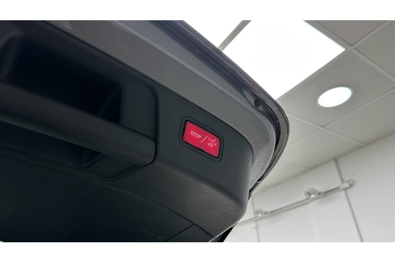 Mercedes-Benz GLA GLA200 AMG Line - U3054