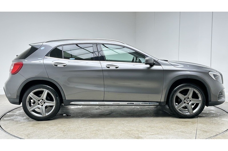 Mercedes-Benz GLA GLA200 AMG Line - U3054
