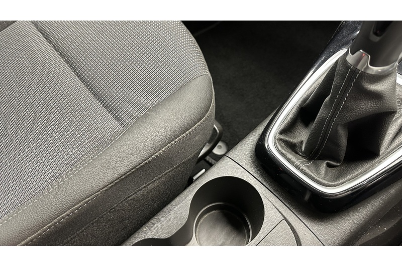 Vauxhall Crossland Elite Edition - U3056