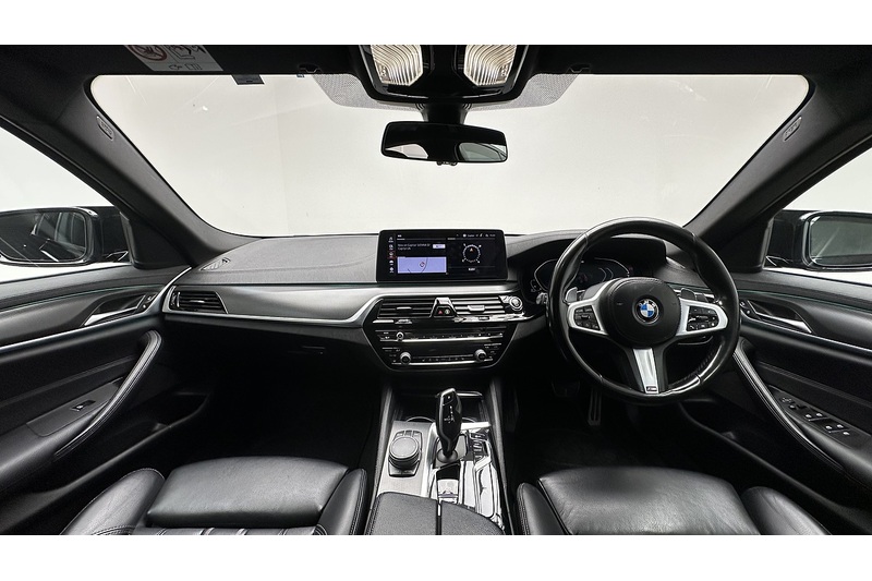 BMW 5 Series 520d MHT M Sport - U3061