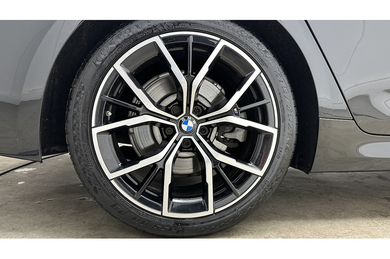 BMW 5 Series 520d MHT M Sport - U3061