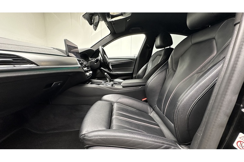 BMW 5 Series 520d MHT M Sport - U3061