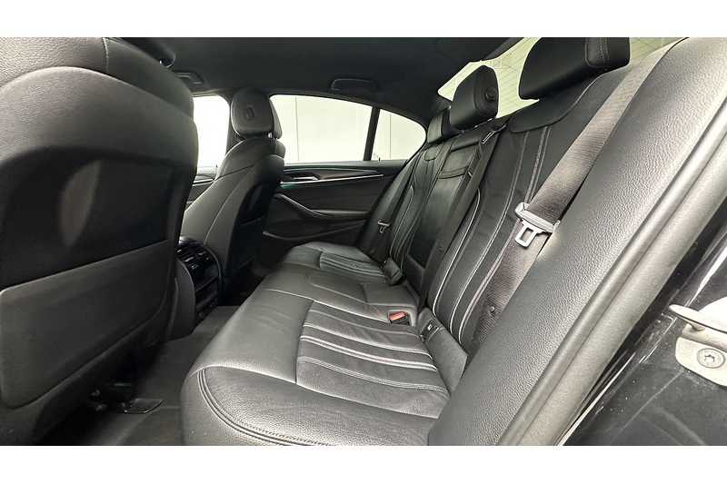 BMW 5 Series 520d MHT M Sport - U3061