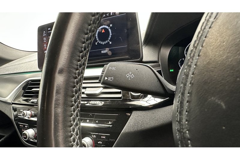 BMW 5 Series 520d MHT M Sport - U3061