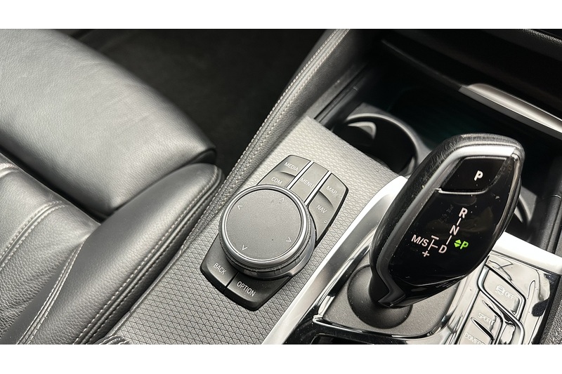 BMW 5 Series 520d MHT M Sport - U3061